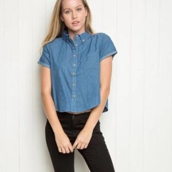Brandy Melville Peyton Denim Crop Top Short Sleeve Blue Cotton Button-Front Sz S - Picture 13 of 13